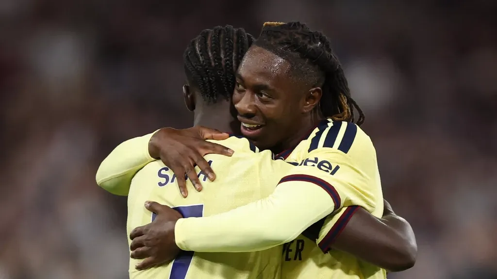 Saka hands defending champions Arsenal a narrow win at Villa; Maatsen gets off with a scare