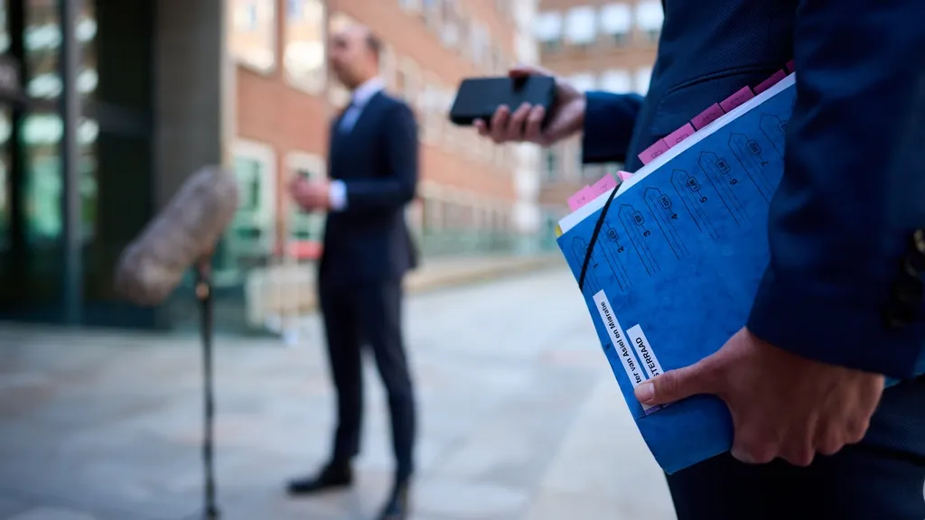 Revocation of residence permits justified when asylum claims are fabricated