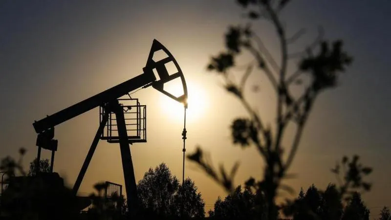 Brent oil slips below $89 for first time since Aug. 17 amid market unease over Ukraine