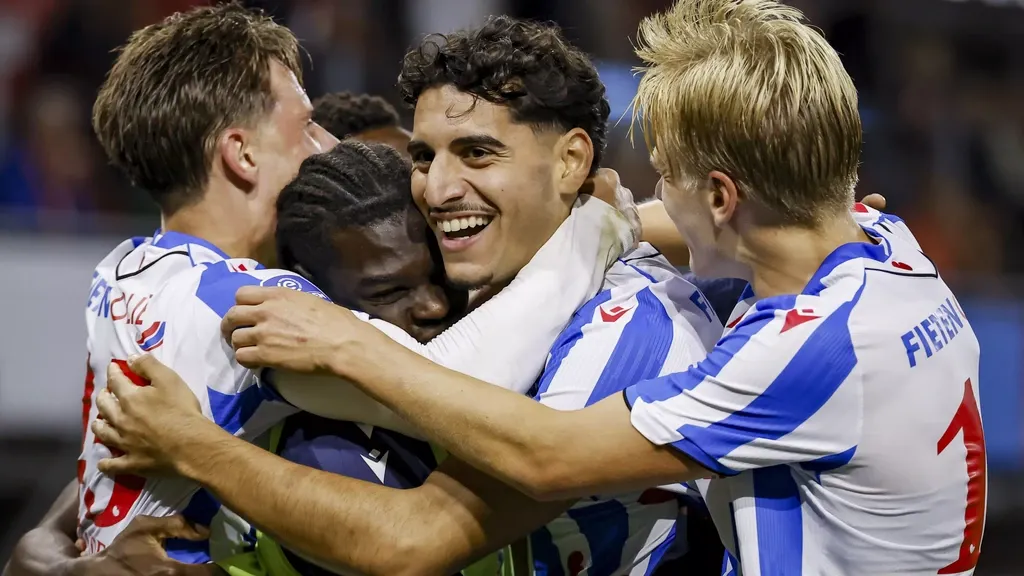 Heerenveen secures convincing 4-0 win at Sparta for their second victory of the season