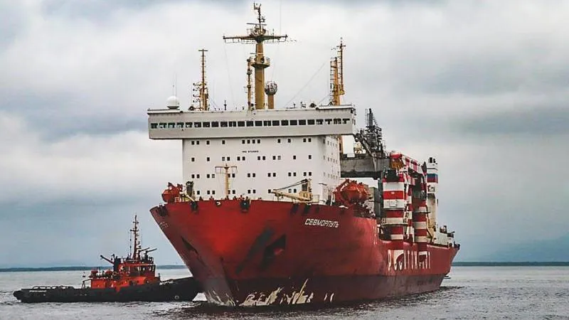 Putin: Russia Aims to Make Navigation Along the Northern Sea Route Year-Round