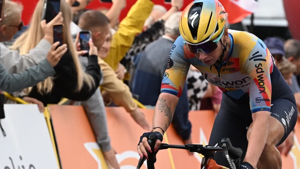 All-powerful Wiebes spares nothing and wins the Tour of Poland