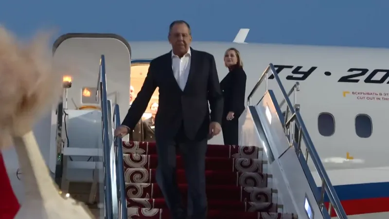 Lavrov Arrives in Kyrgyzstan to Strengthen Regional Ties