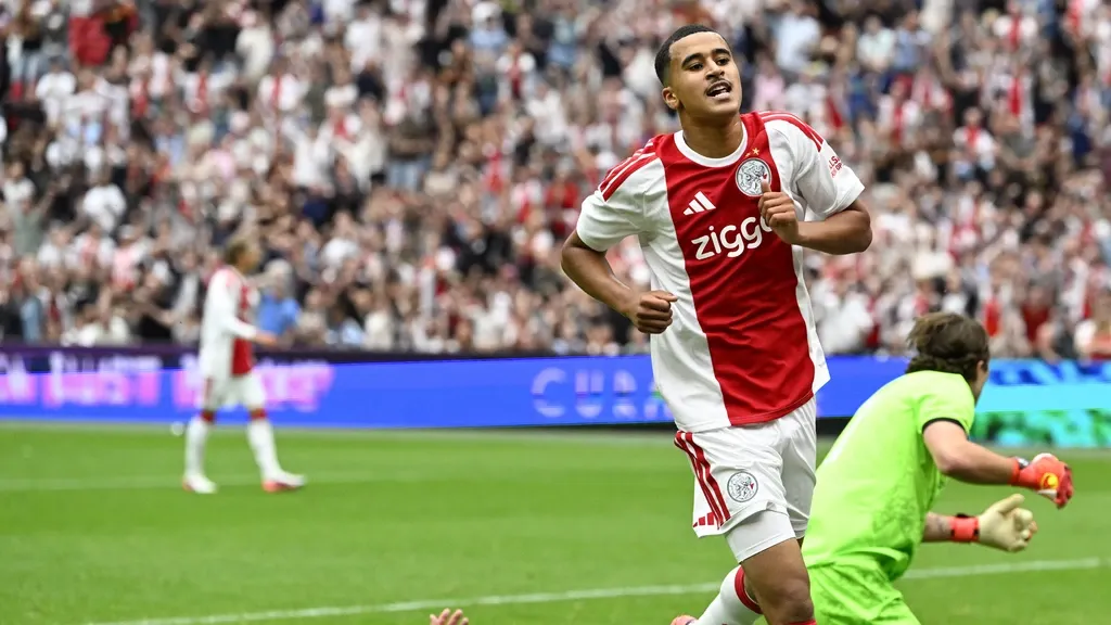 Ajax beats Burnley 3-1 in friendly between European ties