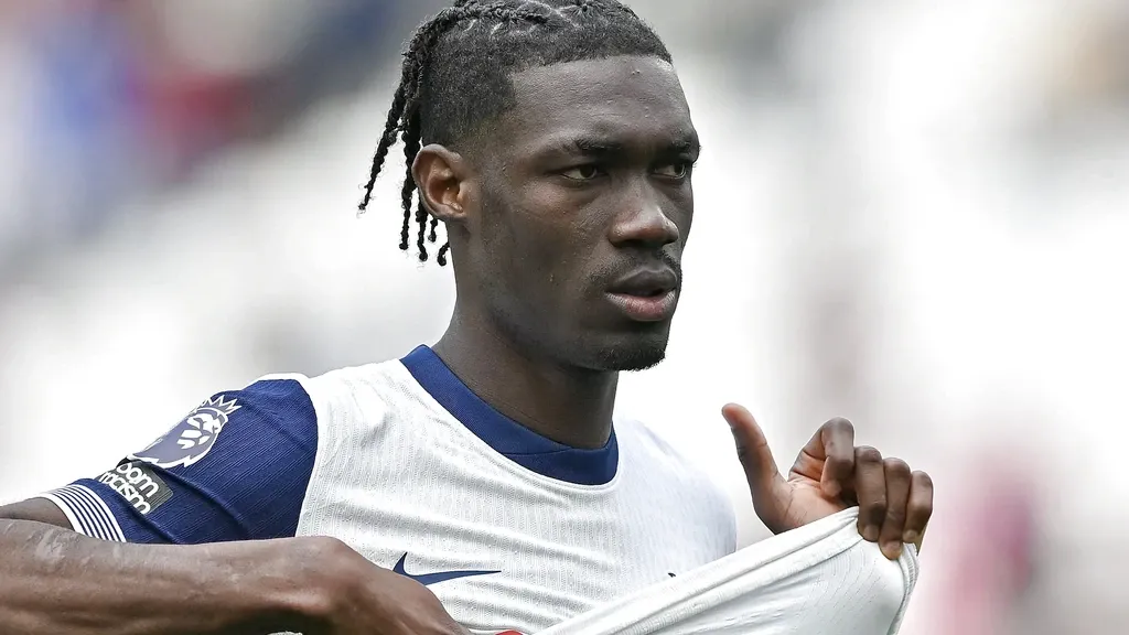 'Ajax snaps up free-agent midfielder Yves Bissouma after transfer window closed'
