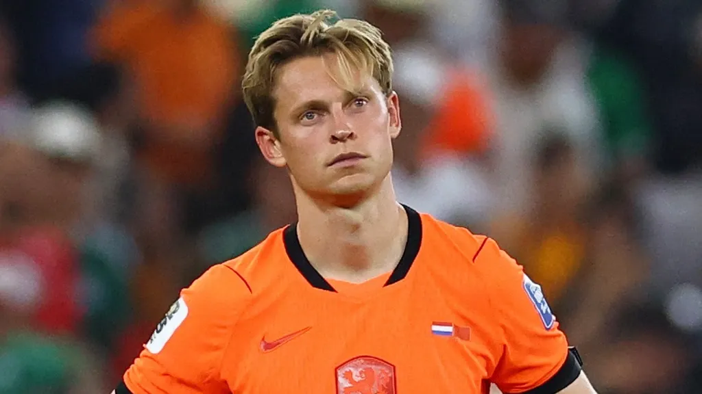 Injured De Jong: 'Hard to see people doubt my commitment'