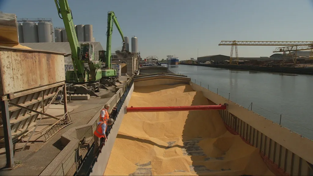 Twentekanaal closure is costing businesses hundreds of thousands a day