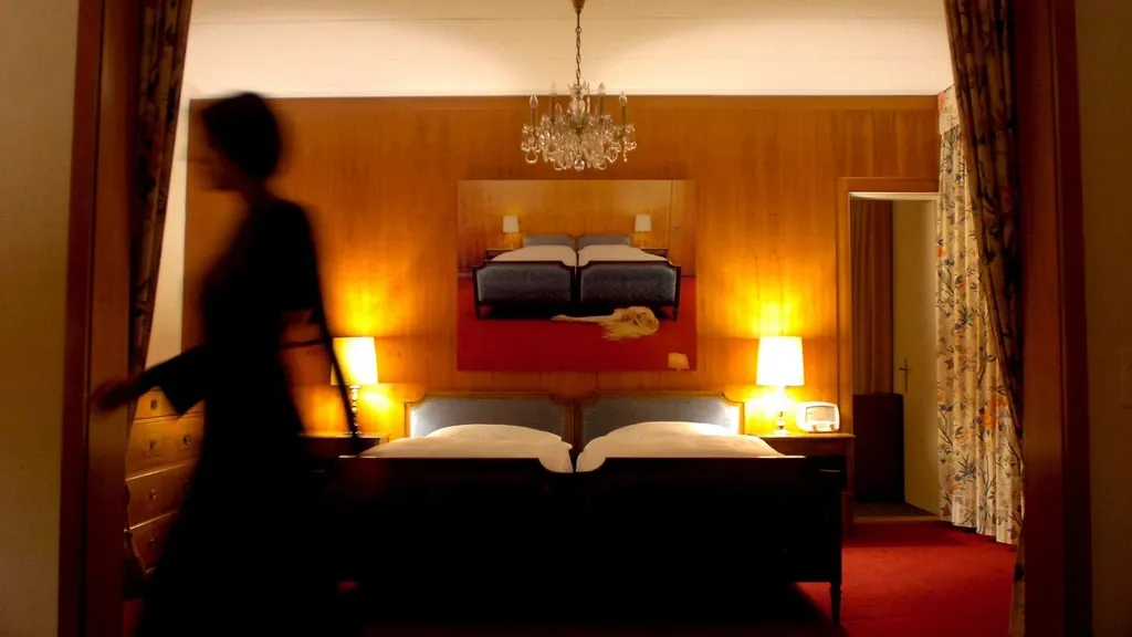 Self check-in at hotels becoming more common: 'You can ask questions via the chat'