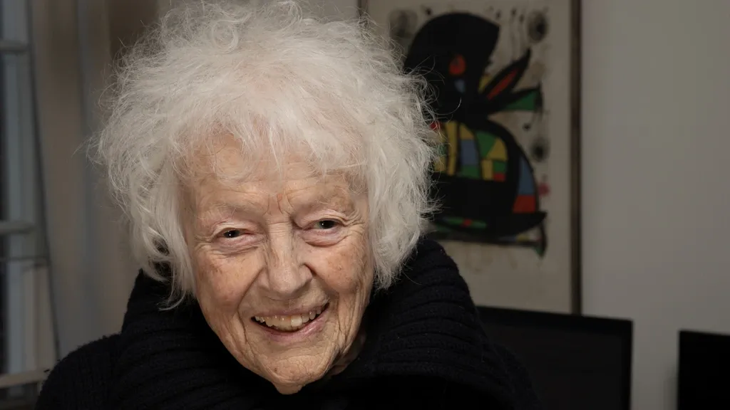 Author and Columnist Marjan Berk Dies at 93