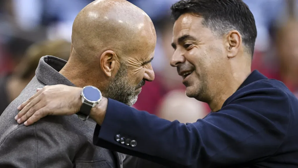 Bosz finally records first PSV win in Amsterdam, but a stronger Ajax could still spice up the title race