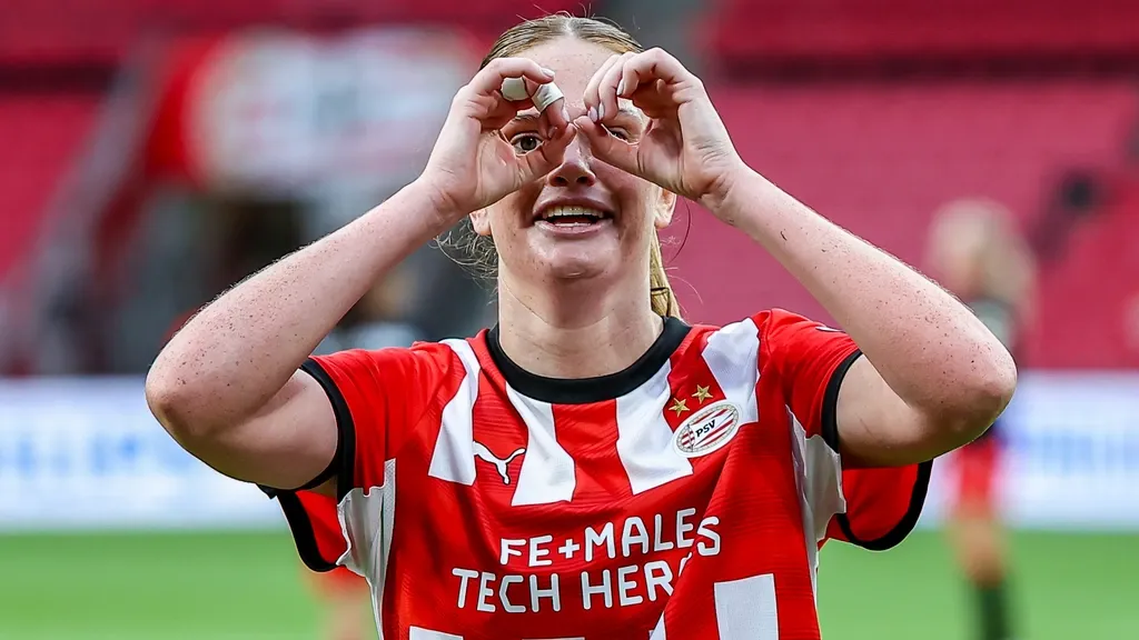 Twente denied fifth straight Supercup as PSV comfortably outclasses the cup winners (3-0)